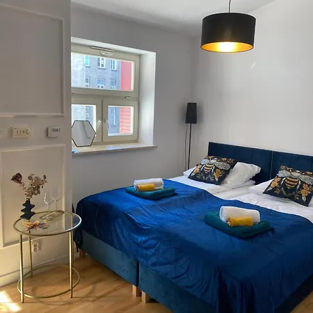 Queen Bee Cracow Old Town Apartment *