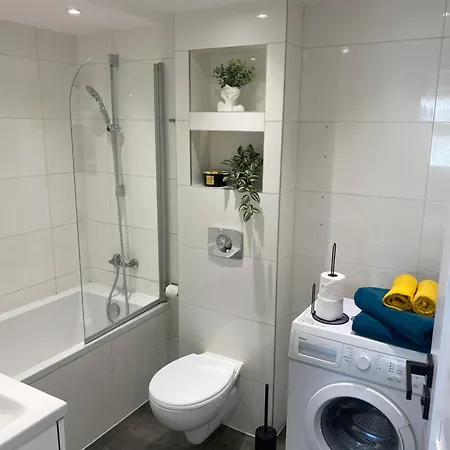 Queen Bee Cracow Old Town