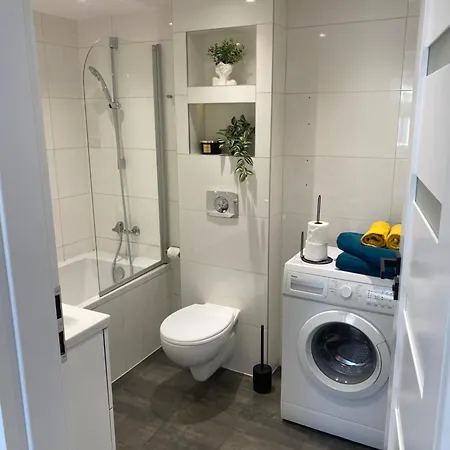 Queen Bee Cracow Old Town Kraków